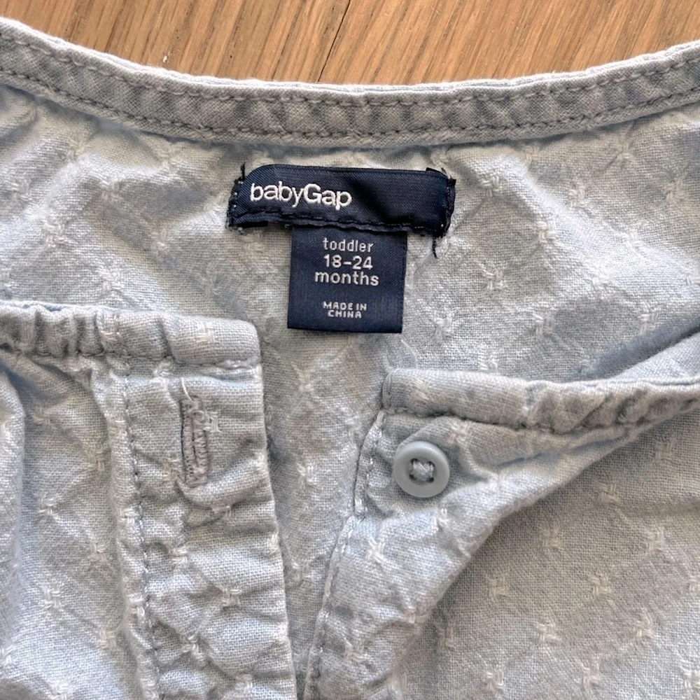 | Baby GAP | Denim Romper Sz 18-24 months Buttons and snaps